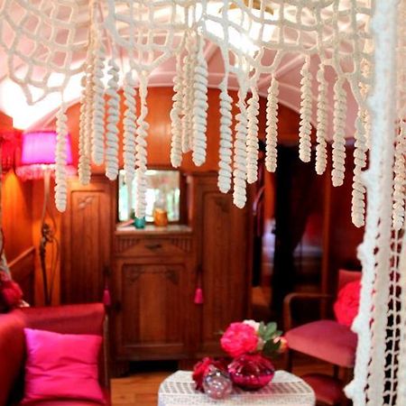 カミエ Roulottes Du Rouard Bed & Breakfast 部屋 写真