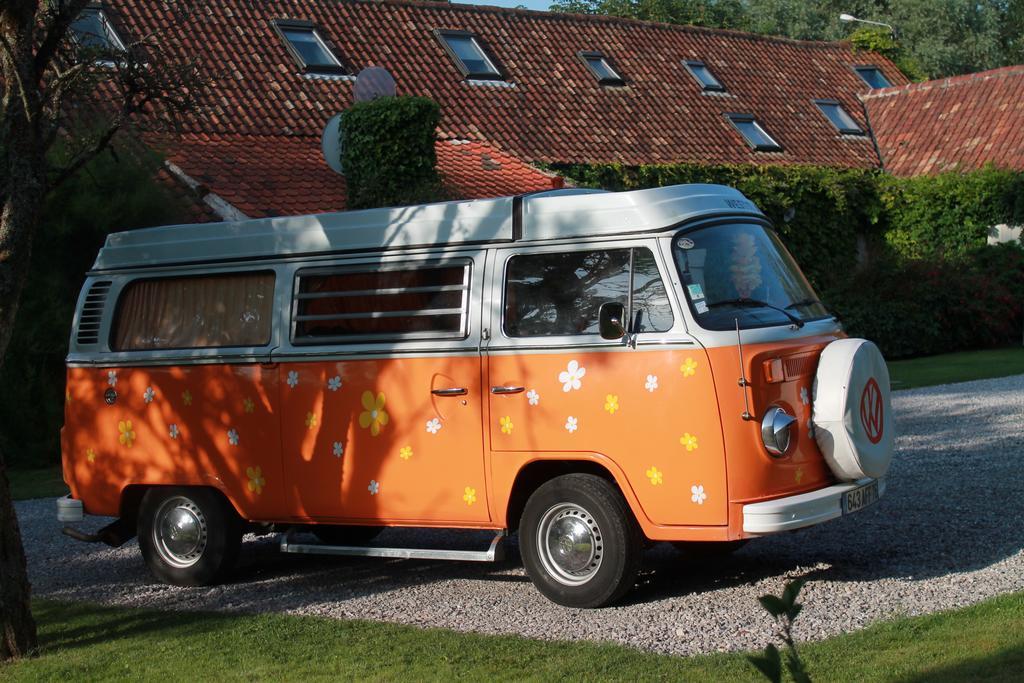 カミエ Roulottes Du Rouard Bed & Breakfast エクステリア 写真