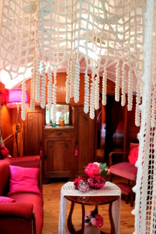 カミエ Roulottes Du Rouard Bed & Breakfast 部屋 写真