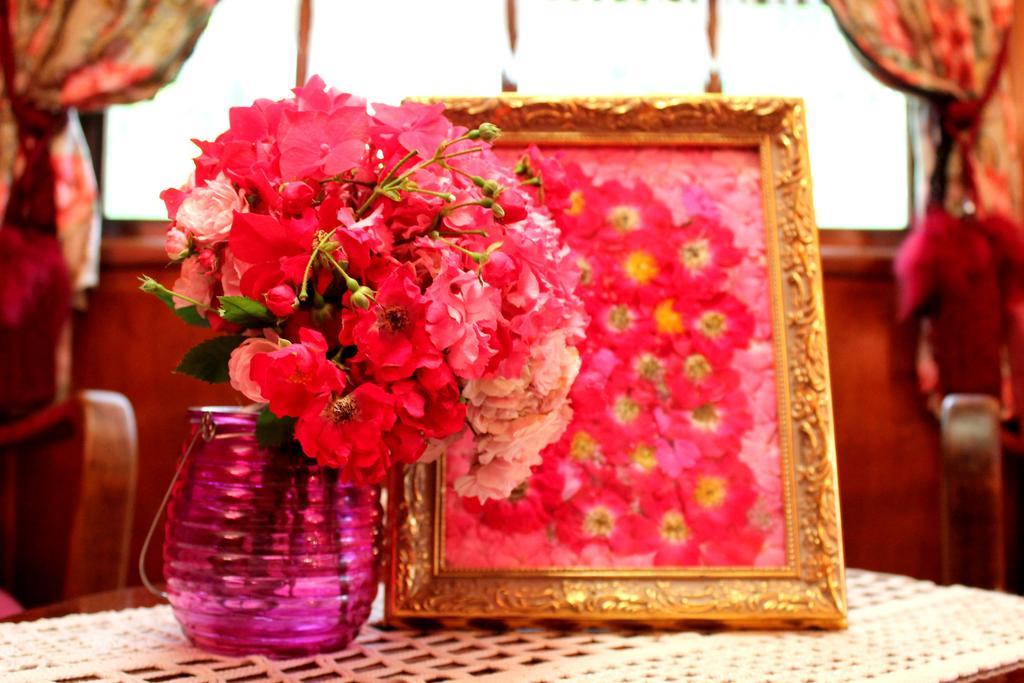 カミエ Roulottes Du Rouard Bed & Breakfast 部屋 写真