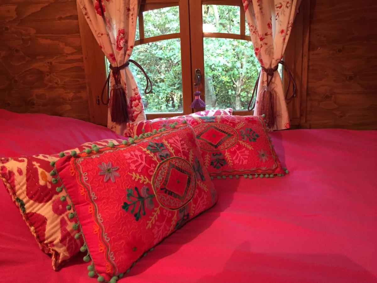 カミエ Roulottes Du Rouard Bed & Breakfast エクステリア 写真